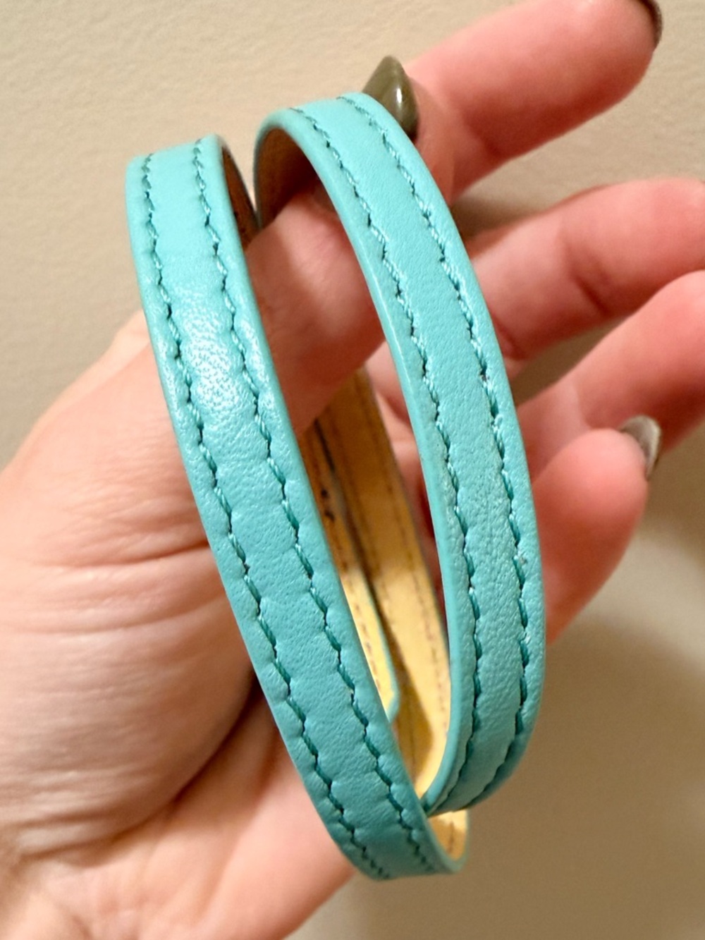 FENDI Tiffany Blue Looping Bracelet w/ Box - Picture 4 of 9